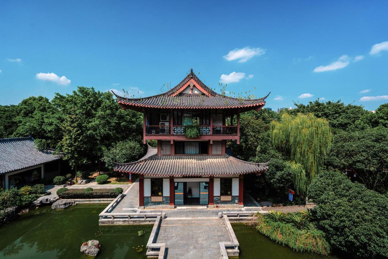 Guilin Yi Characteristic Hotel Coltd מראה חיצוני תמונה