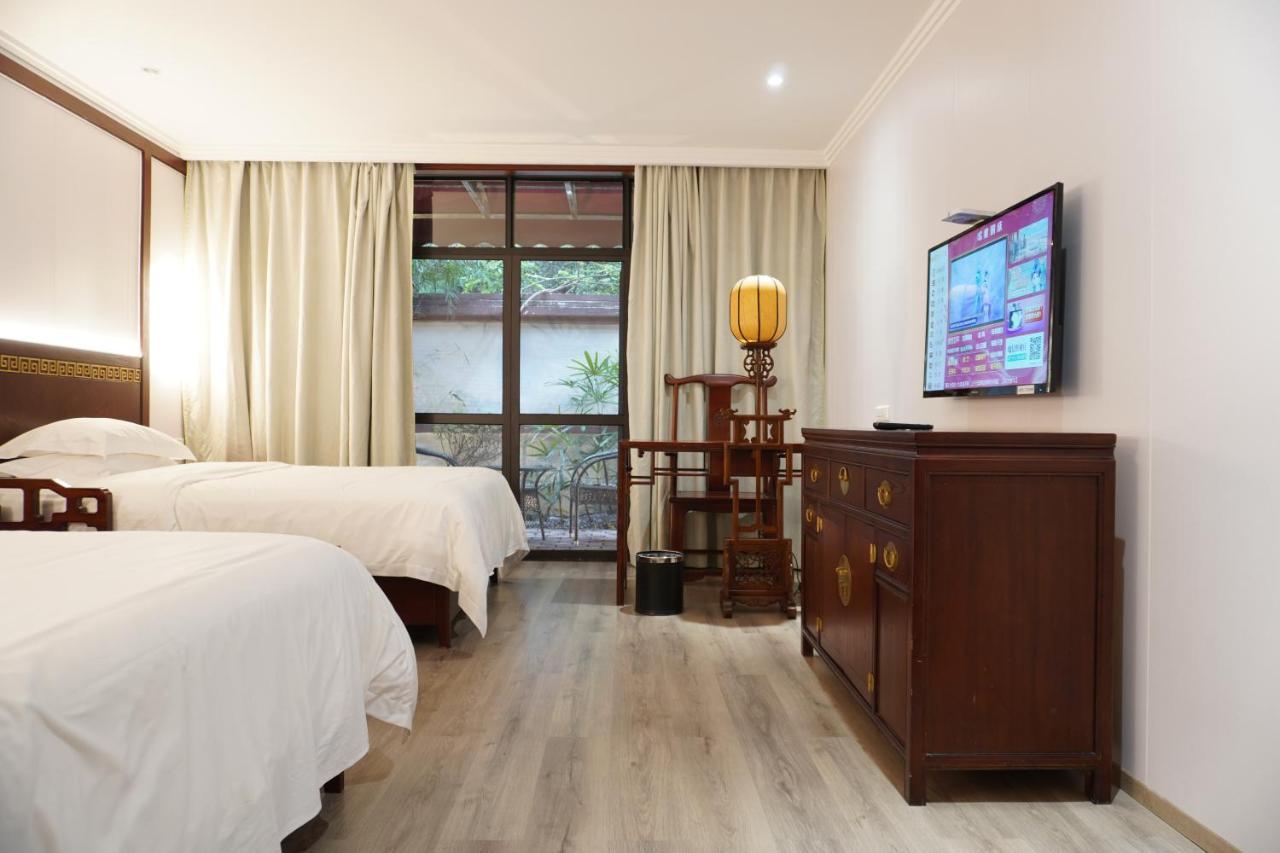 Guilin Yi Characteristic Hotel Coltd מראה חיצוני תמונה