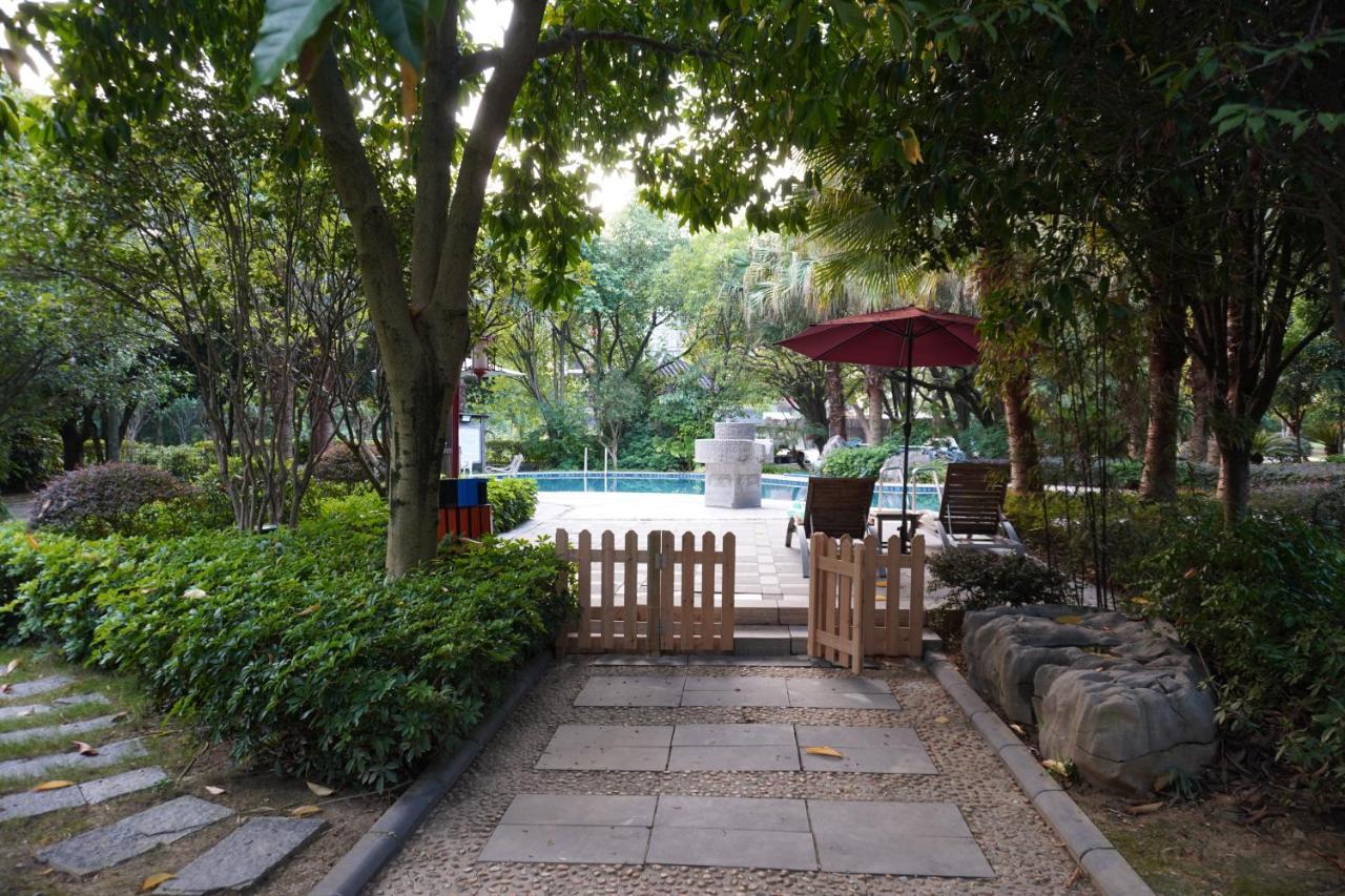 Guilin Yi Characteristic Hotel Coltd מראה חיצוני תמונה