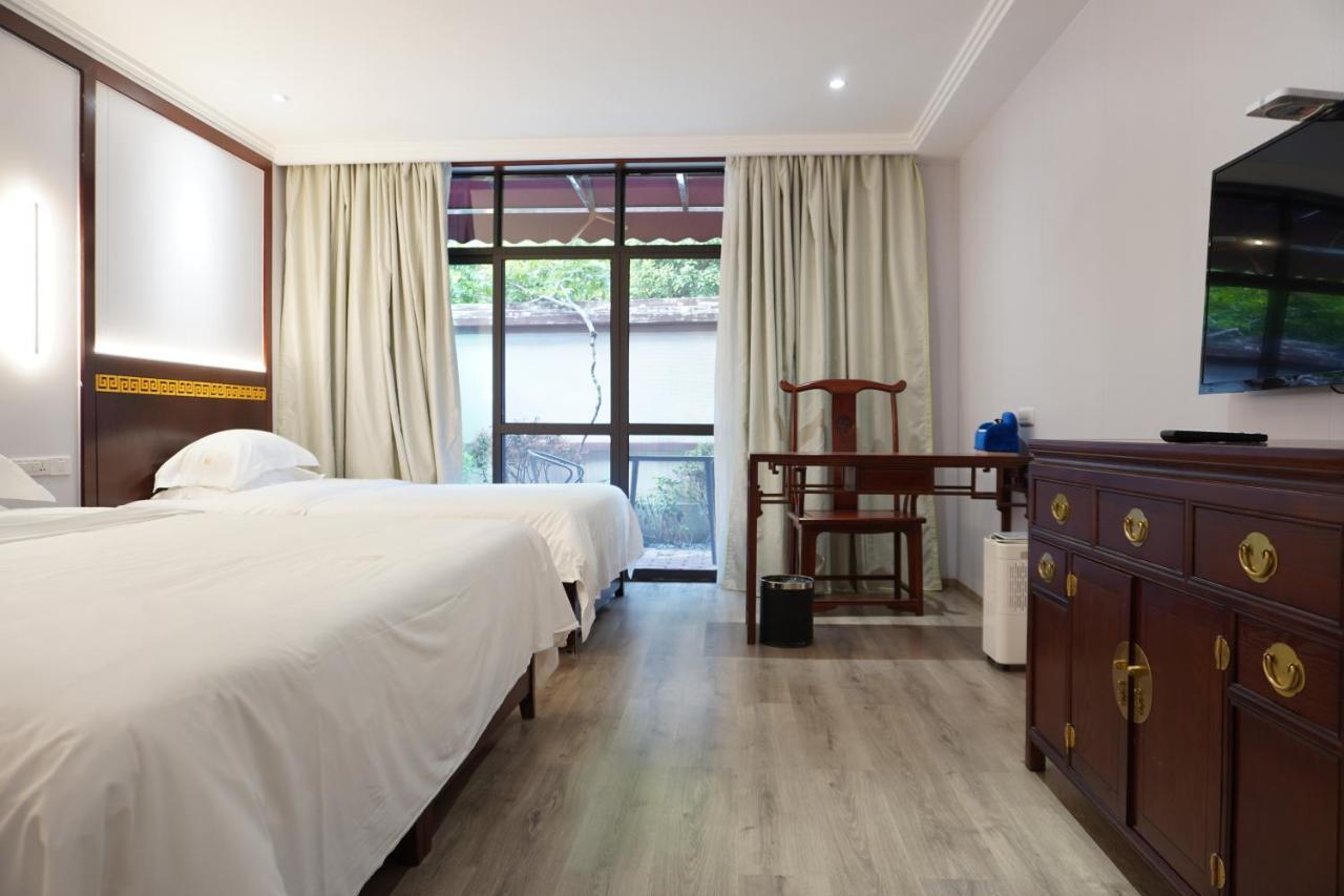 Guilin Yi Characteristic Hotel Coltd מראה חיצוני תמונה