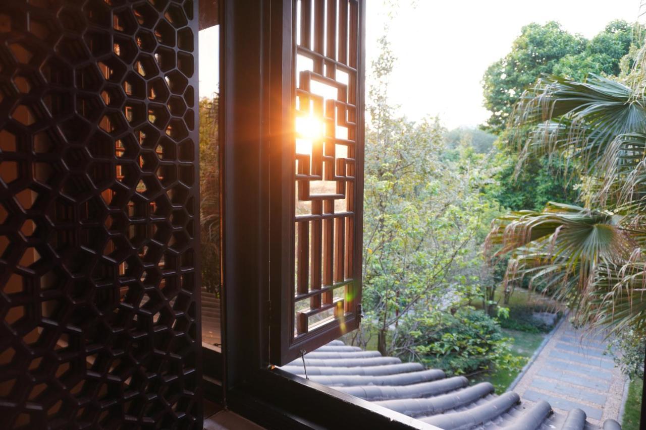 Guilin Yi Characteristic Hotel Coltd מראה חיצוני תמונה