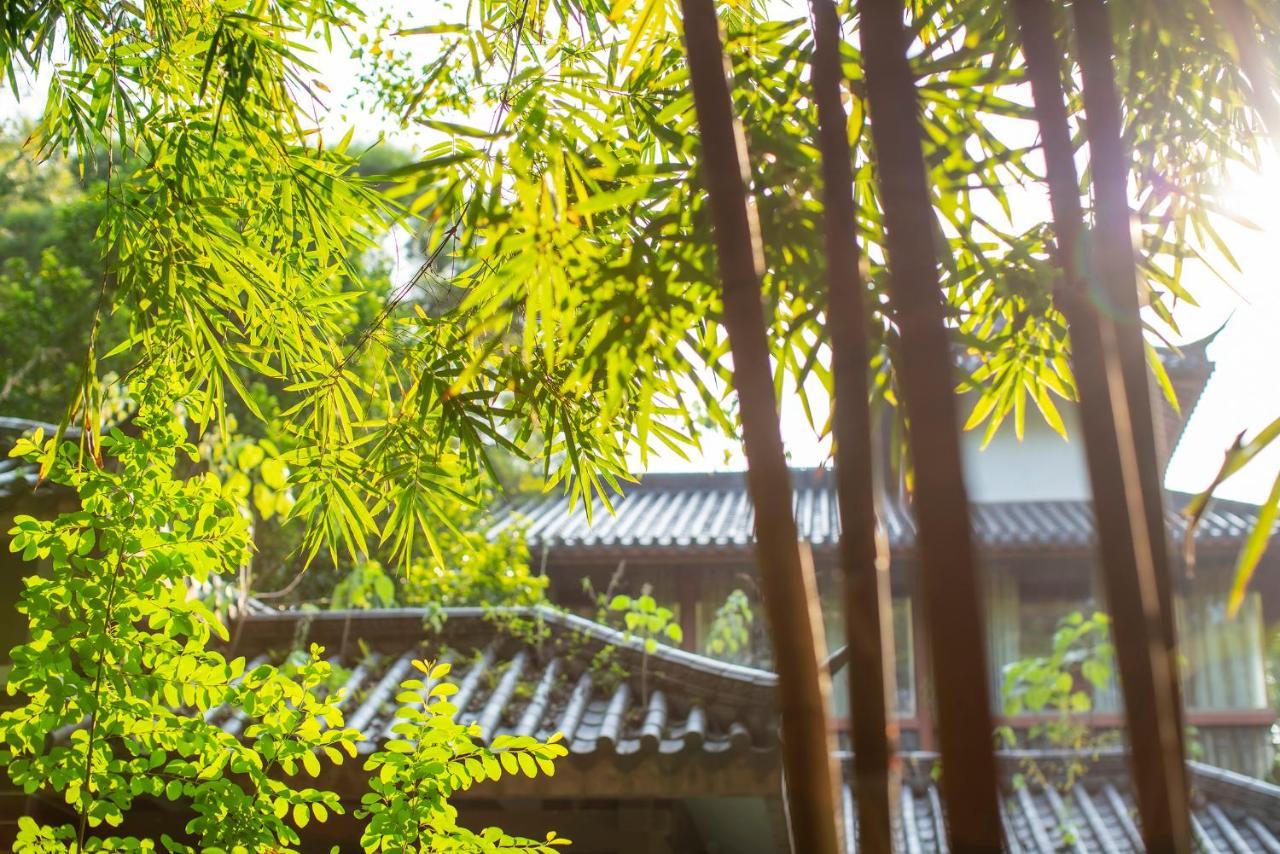 Guilin Yi Characteristic Hotel Coltd מראה חיצוני תמונה