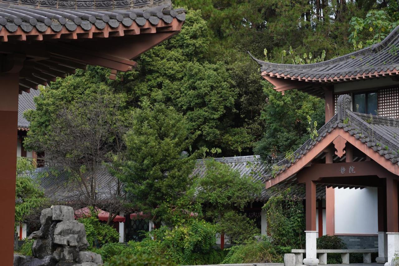 Guilin Yi Characteristic Hotel Coltd מראה חיצוני תמונה
